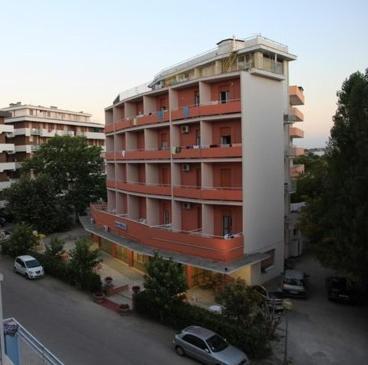 Hotel Marcus Чезенатико Экстерьер фото